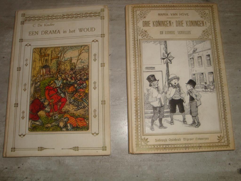 TWEE BOEKLEN: DRIE KONINGEN ! DRIE KONINGEN !- EEN DRAMA ..., Ophalen of Verzenden, Gelezen
