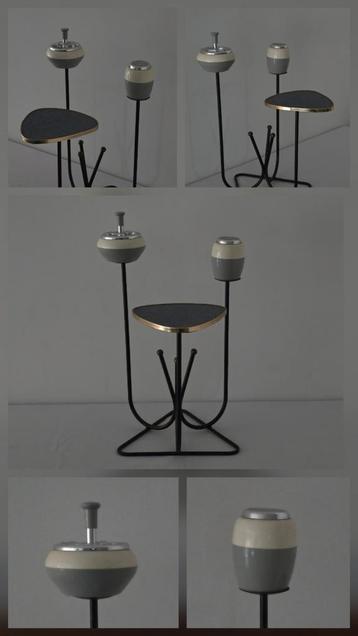 Koffie/rokers tafeltje j '50 -'60 beschikbaar voor biedingen