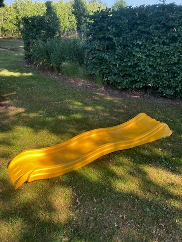 Gele glijbaan - 2,35meter beschikbaar voor biedingen