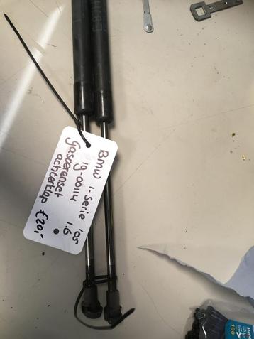 BMW 1 serie '05 gasverenset achterklep beschikbaar voor biedingen