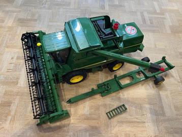 bruder 2132 - Bruder 02132 John Deere maaidorsmachine T670i beschikbaar voor biedingen