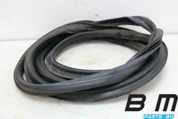 Achterkleprubber VW Golf Plus 5 5M0827705C beschikbaar voor biedingen