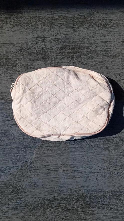 Toilettas van beige stof, Handtassen en Accessoires, Toilettassen, Zo goed als nieuw, Heer of Dame, Beige, Ophalen of Verzenden