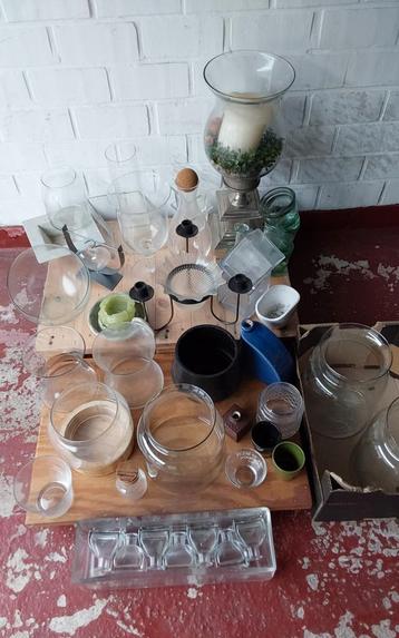 Vazen, kaarsenhouders .... beschikbaar voor biedingen