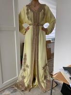 Caftan jaune doré, Kleding | Dames, Gelegenheidskleding, Ophalen, Zo goed als nieuw, Geel
