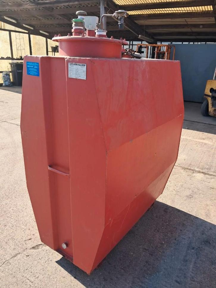 Mazouttank dubbelwandig 1100 liter ( 2 stuks ), Doe-het-zelf en Bouw, Verwarming en Radiatoren, Ophalen of Verzenden