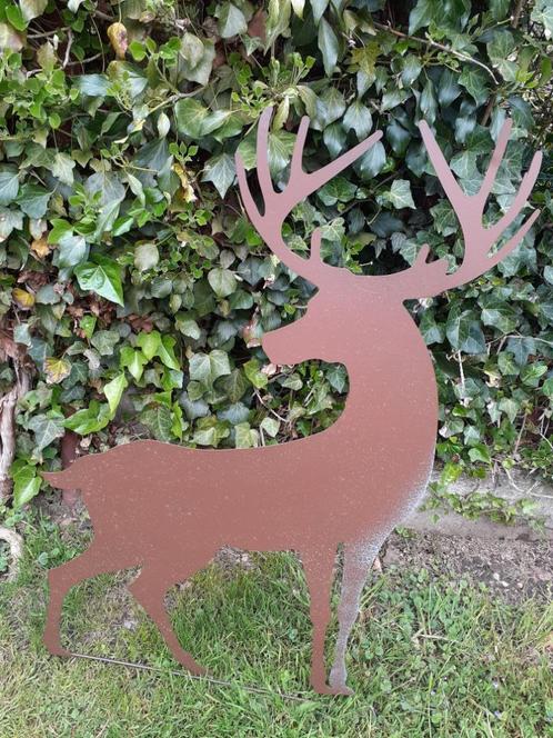 Groot hert in gepatineerd metaal, Tuin en Terras, Tuinbeelden, Nieuw, Dierenbeeld, Metaal, Ophalen