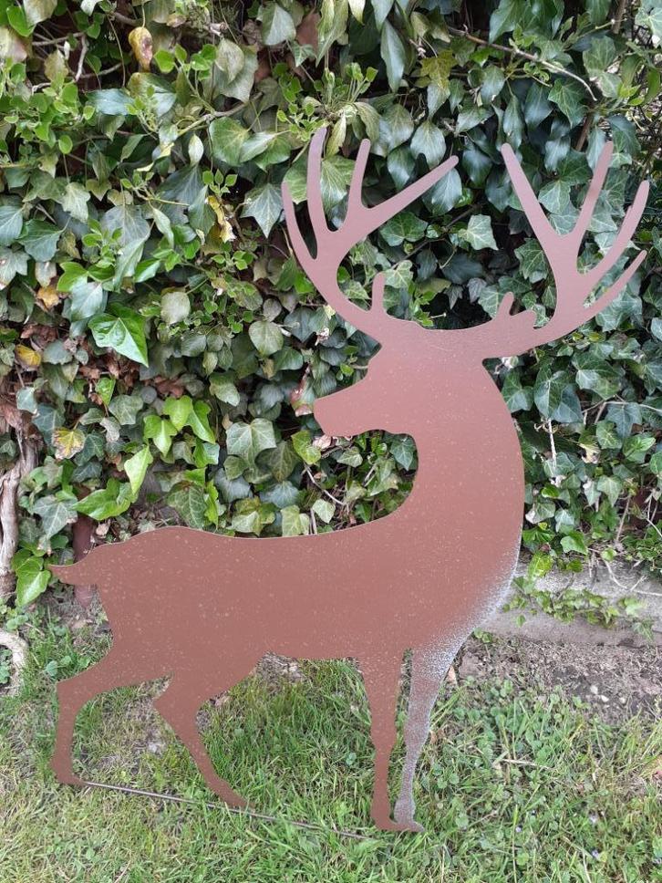 Groot hert in gepatineerd metaal, Tuin en Terras, Tuinbeelden, Nieuw, Dierenbeeld, Metaal, Ophalen