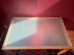 Tafel met ondoorzichtig glas blad, Maison & Meubles, Tables | Tables de salon, Comme neuf, 50 à 100 cm, 100 à 150 cm, Rectangulaire