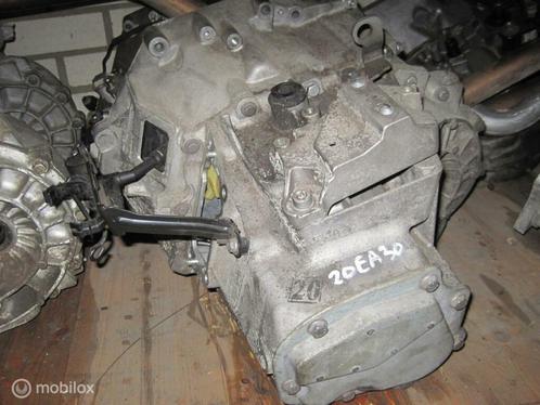 5-versnellingsbak 20ea30 Peugeot 208 ('12->) 20EA30, Auto-onderdelen, Transmissie en Toebehoren, Peugeot, Gebruikt, Ophalen of Verzenden