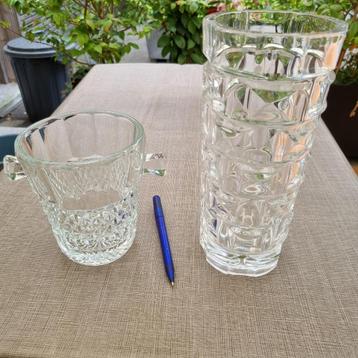 Kristallen vaas en kleine kristallen ijsemmer beschikbaar voor biedingen
