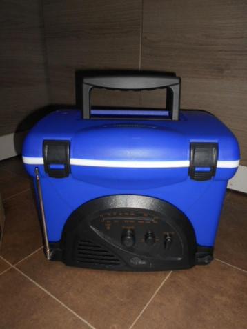 Nouveau refroidisseur - mini-glacière avec radio, Enlèvement ou Envoi, Neuf, Glacières