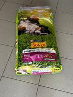 Hondenbrokken voor maxi hond, Ophalen, Hond