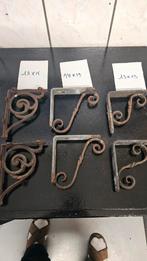 Équerres en fer forgé.prix pour le lot de 3., Bricolage & Construction, Enlèvement ou Envoi, Utilisé