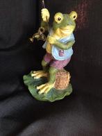 beeldje 15 cm van kikker met met hengel en vis - visser, Ophalen of Verzenden, Nieuw, Dier