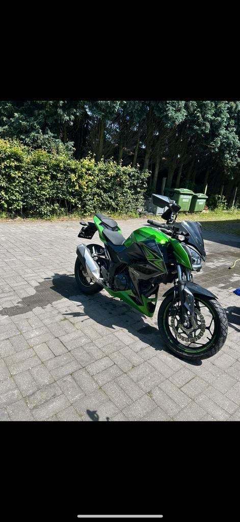 Kawasaki Z300 nieuw staat, Motoren, Motoren | Kawasaki, Bedrijf, Ophalen