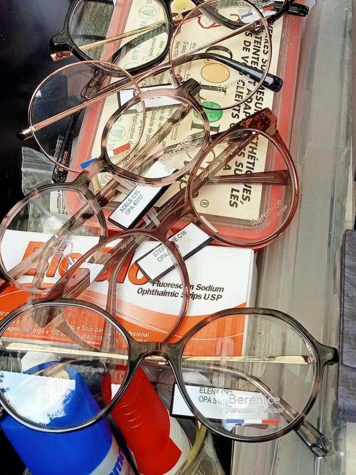 LOT DE MONTURES LUNETTES ET VERRES CORRECTEURS, Diversen, Overige Diversen, Nieuw, Ophalen