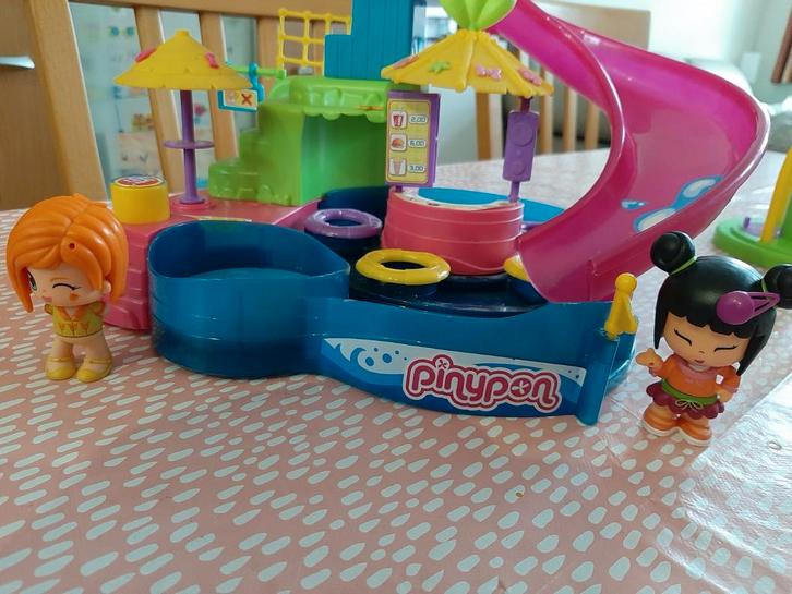 Pinypon waterpretpark, Kinderen en Baby's, Speelgoed | Poppenhuizen, Zo goed als nieuw, Ophalen of Verzenden