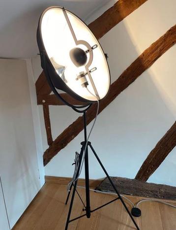 Palluco Fortuny Lamp  beschikbaar voor biedingen