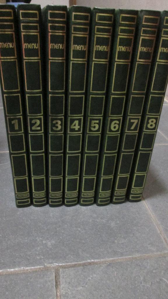 8-delige encyclopedie Kookboeken De menu-serie (Spectrum), Boeken, Kookboeken, Voorgerechten en Soepen, Hoofdgerechten, Taart, Gebak en Desserts