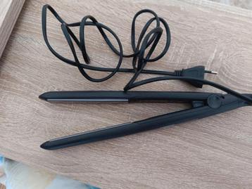 Remington S5505 Pro-Ceramic Ultra Stijltang Zwart beschikbaar voor biedingen