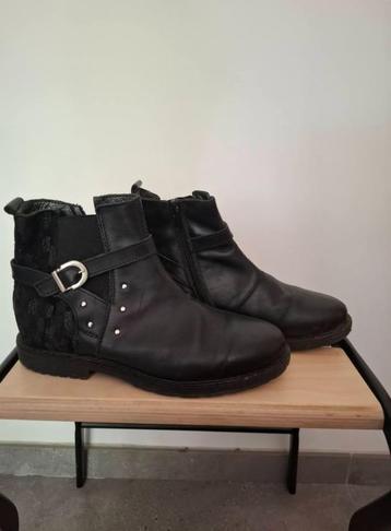 Bottines " BOPY"cuir et noir. Pointures :35  beschikbaar voor biedingen