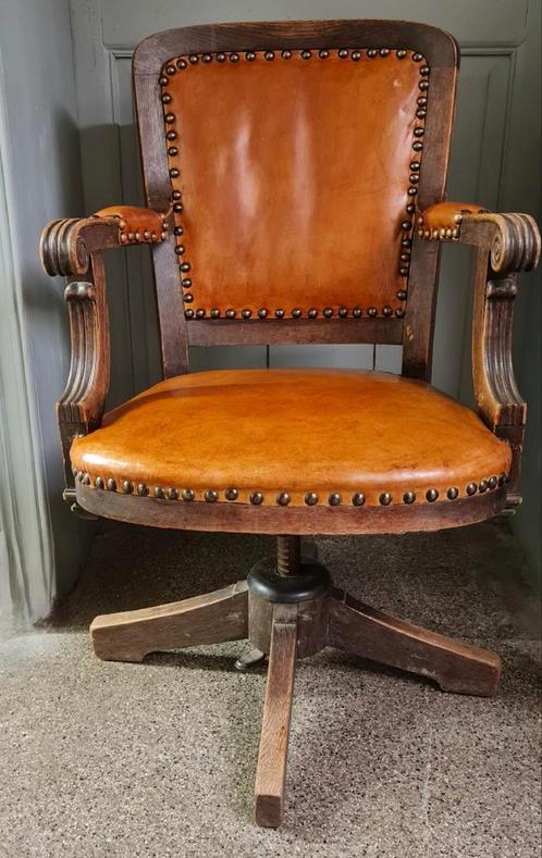 OriginaI Imperial Churchillstyle Office Swivel Rocking chair, Verzamelen, Retro, Huis en Inrichting, Ophalen