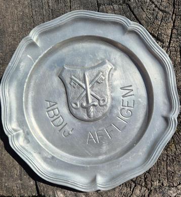 Tinnen bord Abdij Affligem beschikbaar voor biedingen