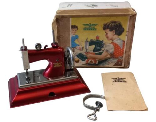 Casigne vintage kindernaaimachine., Antiquités & Art, Antiquités | Jouets, Enlèvement ou Envoi