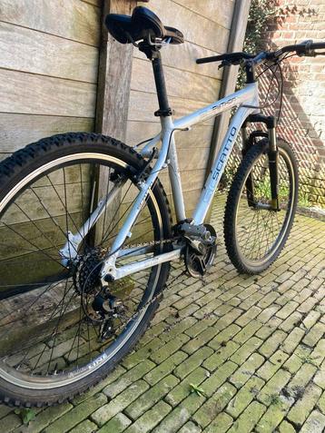 Mountainbike scatto XC. beschikbaar voor biedingen