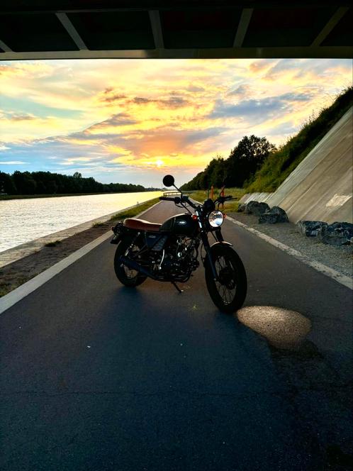 Hanway 50cc shadowline, Fietsen en Brommers, Brommers | Overige merken, Zo goed als nieuw, Ophalen
