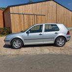 Golf   2001, Auto's, Volkswagen, Voorwielaandrijving, Stof, Zwart, Zilver of Grijs