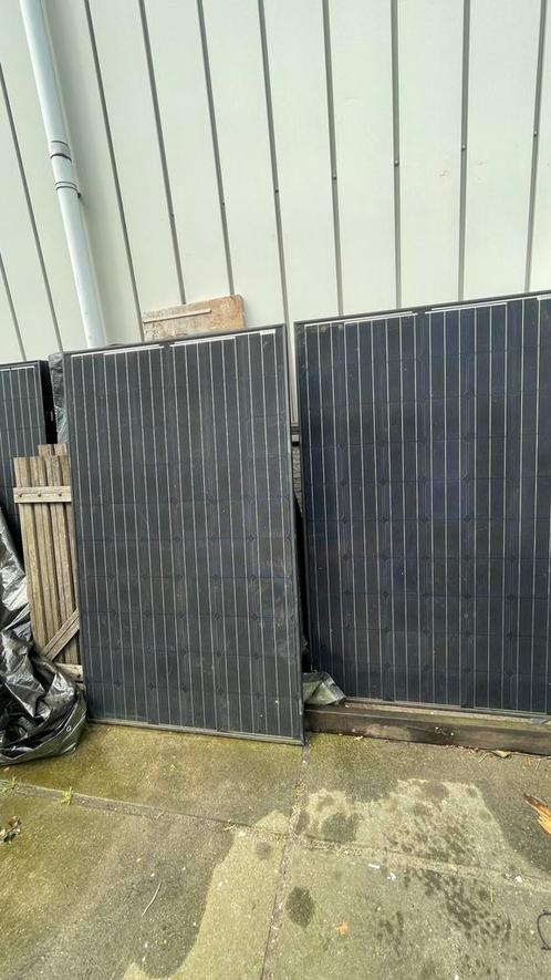 16 x 250 W zonnepanelen + Omvormer 4k, Doe-het-zelf en Bouw, Zonnepanelen en Toebehoren, Ophalen