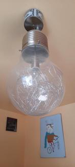 Lustre en verre et alu, en forme d’ampoule, Enlèvement, Verre