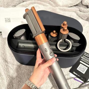 DYSON AIRWRAP COMPLEET LANG GOUD beschikbaar voor biedingen