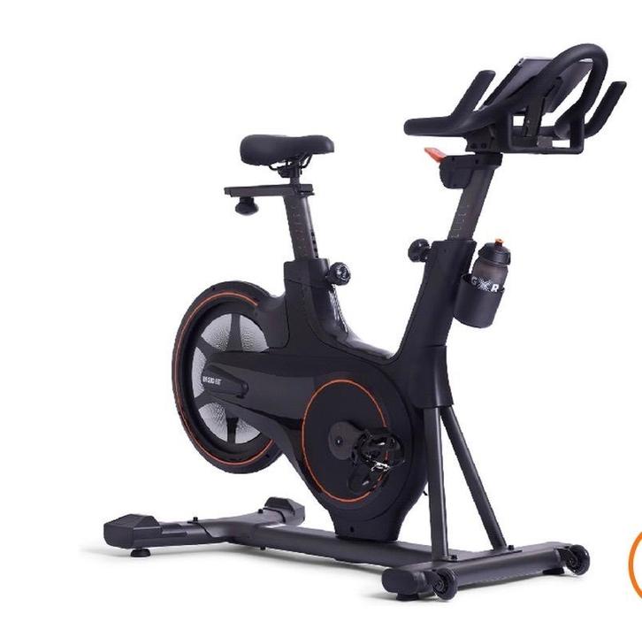 Smart Bike “Basic Fit, Sport en Fitness, Fitnessapparatuur, Nieuw, Hometrainer, Ophalen