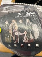 Halloween masker en mantel, Ophalen, Gebruikt