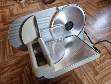 Snijmachine beschikbaar voor biedingen