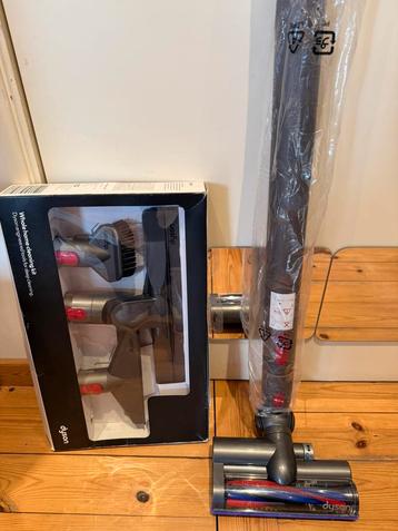 Dyson accessoires aspirateur traîneau neuf jamais utilisés beschikbaar voor biedingen