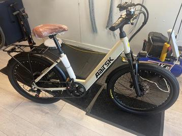 Elektrische Damesfiets 24 inch Nieuwe Staat beschikbaar voor biedingen