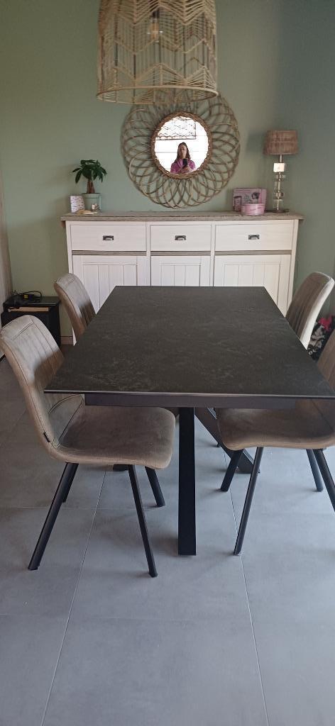 Tafel betonlook zo goed als nieuw met spinnepoot uitschuifba, Huis en Inrichting, Tafels | Eettafels, Zo goed als nieuw, 50 tot 100 cm
