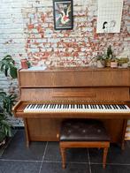 Buffet piano petrof, Muziek en Instrumenten, Piano's, Ophalen, Gebruikt, Piano