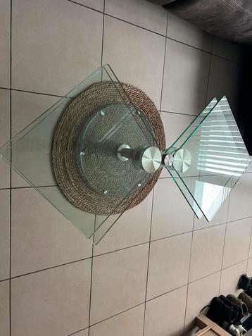 Salontafel.  Heel zwaar glas.  beschikbaar voor biedingen