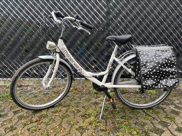 24” minerva fiets met zakken beschikbaar voor biedingen