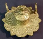 1870 très joli encrier bronze doré décor arabesques 15cm520g, Bronze, Envoi