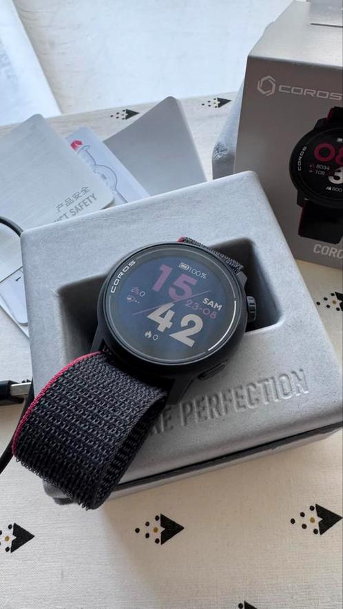 Montre connectée Coros Pace 3, Handtassen en Accessoires, Smartwatches, Zo goed als nieuw, Zwart, Conditie, Waterdicht, Ophalen