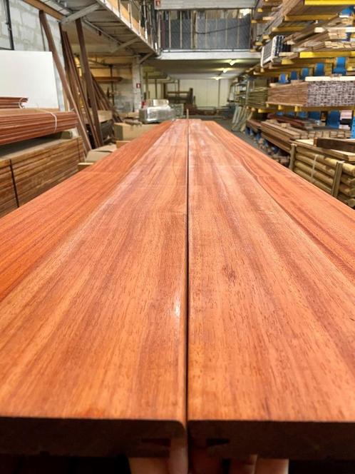 Padouk / padoek d-deck terrasplanken 25mm dikte, Doe-het-zelf en Bouw, Hout en Planken, Nieuw, Plank, Overige houtsoorten, 300 cm of meer