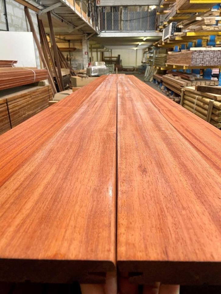 Padouk / padoek d-deck terrasplanken 25mm dikte, Doe-het-zelf en Bouw, Hout en Planken, Nieuw, Plank, Overige houtsoorten, 300 cm of meer