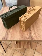 Duitse leger mg munitie koffertjes 25€ per stuk  samen 45€, Verzamelen, Ophalen of Verzenden, Landmacht, Overige typen