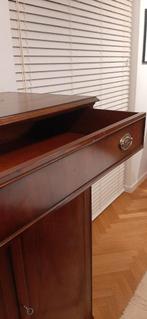 Armoire en acajou 135x100x50, Enlèvement, Utilisé